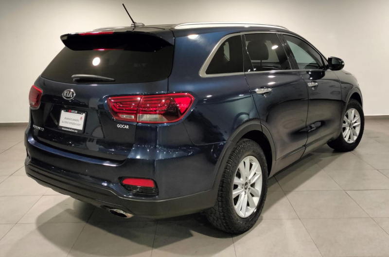 KIA Sorento  5 pts. LX, L4, TA, a/ac., 7 pas., RA-17 2019